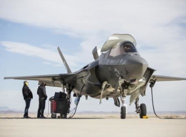 Real-Time, 3D Maintenance for Jet Fighters