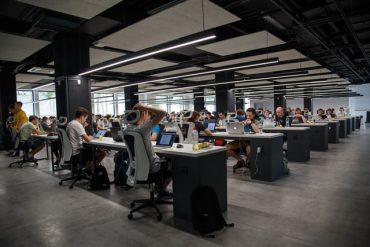 T-Mobile Announces Partnerships to Help Workplaces Fight Covid-19
