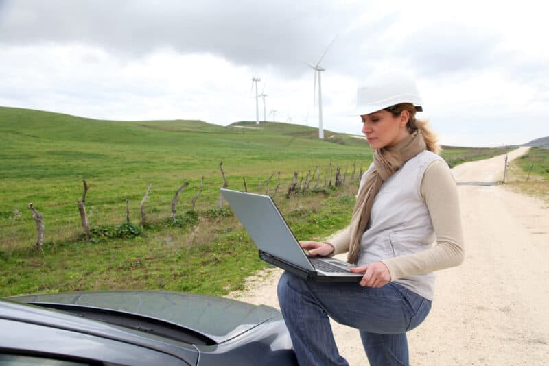 Getting to Net-Zero: Leveraging AI in Field Service Organizations