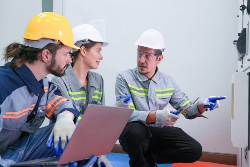 The Internet of Things Meets the Right-to-Repair Movement