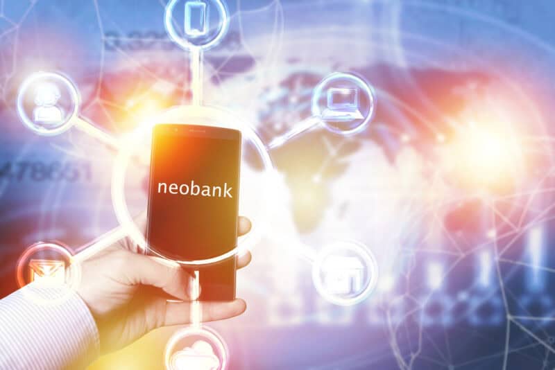 What Makes a Neobank Successful in 2025? Key Trends and Innovations